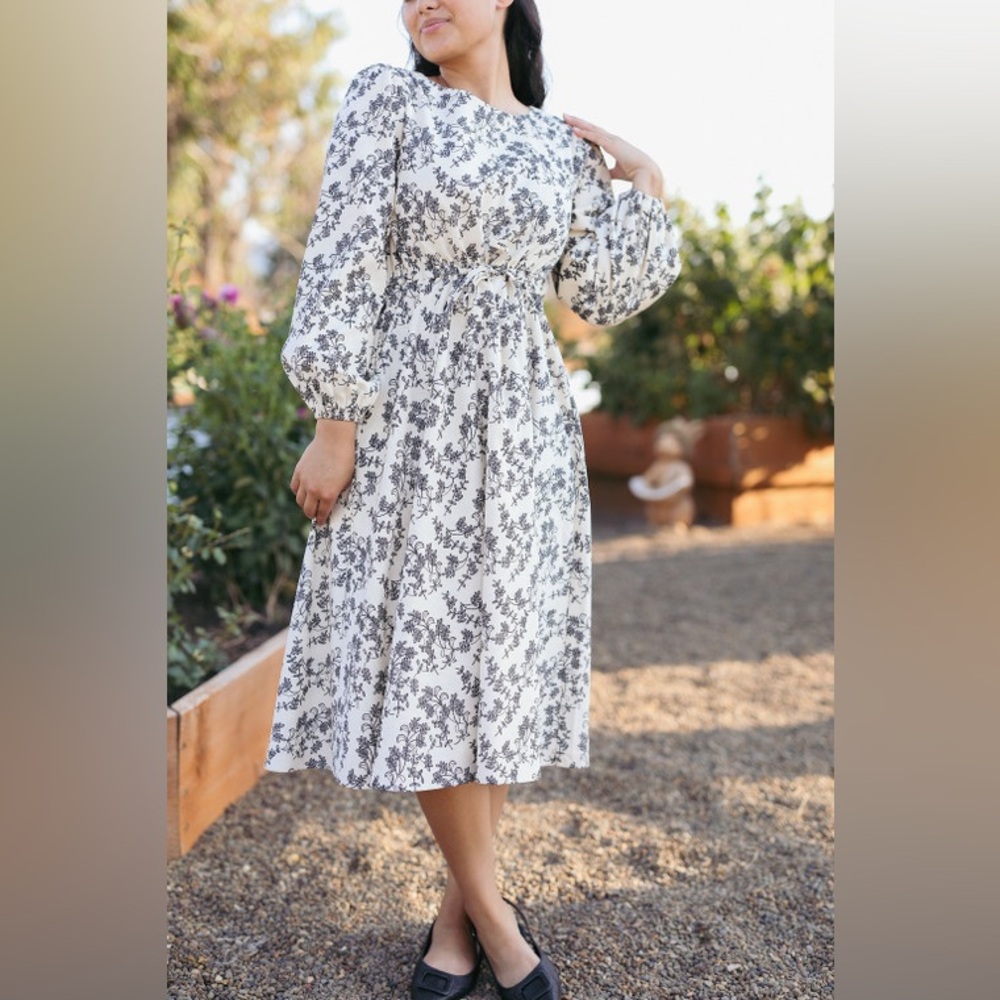 Dainty Jewells Let Love Blossom dress